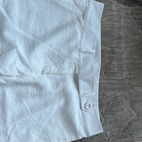 Simon Chang white straight leg pants, size 6. - Picture 3 of 4